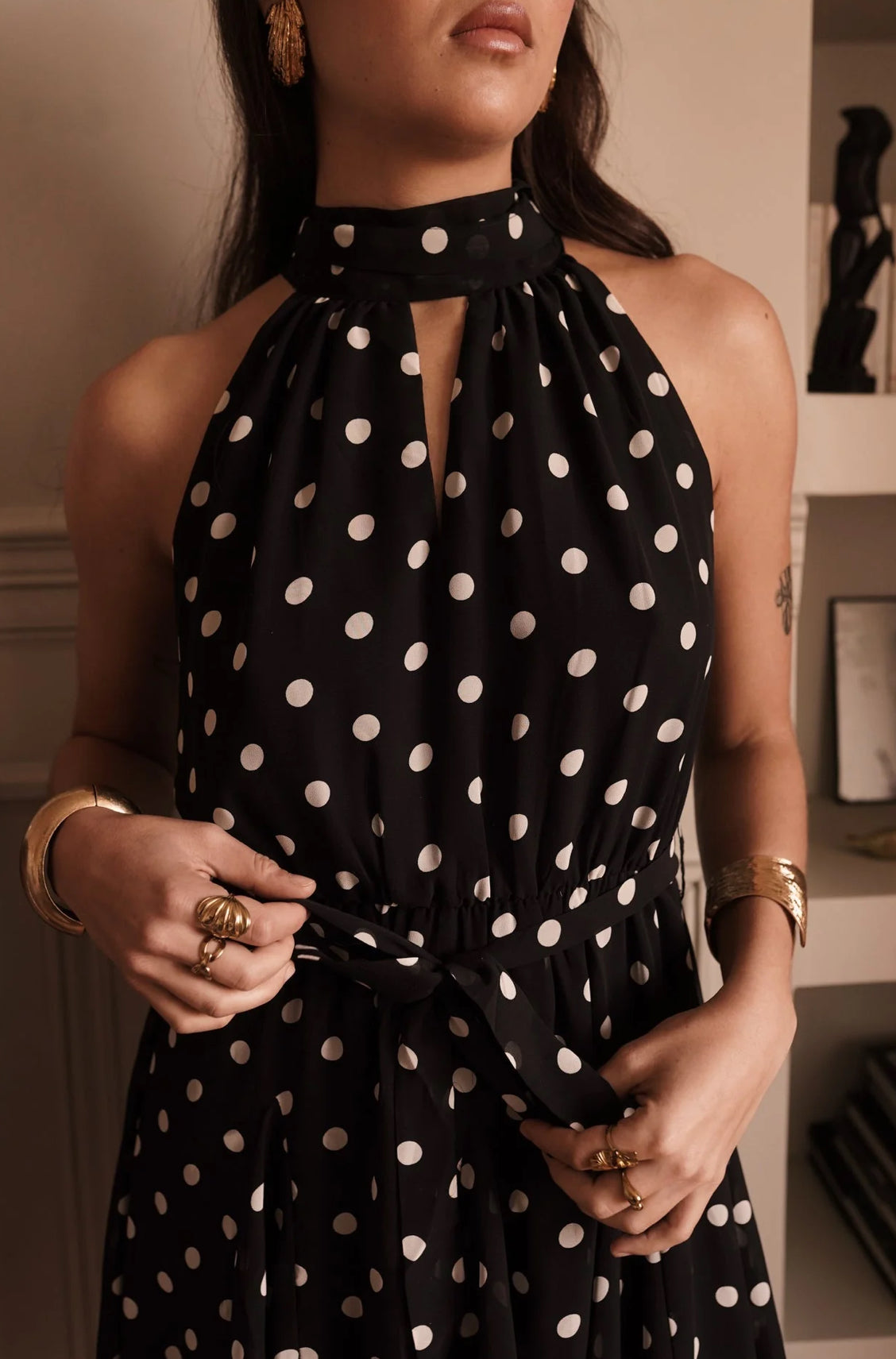 Robe Courte Dos Nu "Égérie" – Imprimé Pois & Col Montant