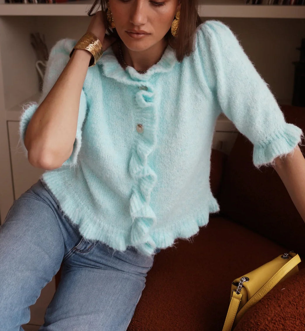Gilet Volanté "Aura" en Maille Douce – Bleu Glacier