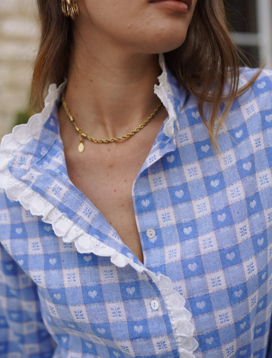 Chemise Romantique en Coton – Bleu Azur & Cœurs Brodés