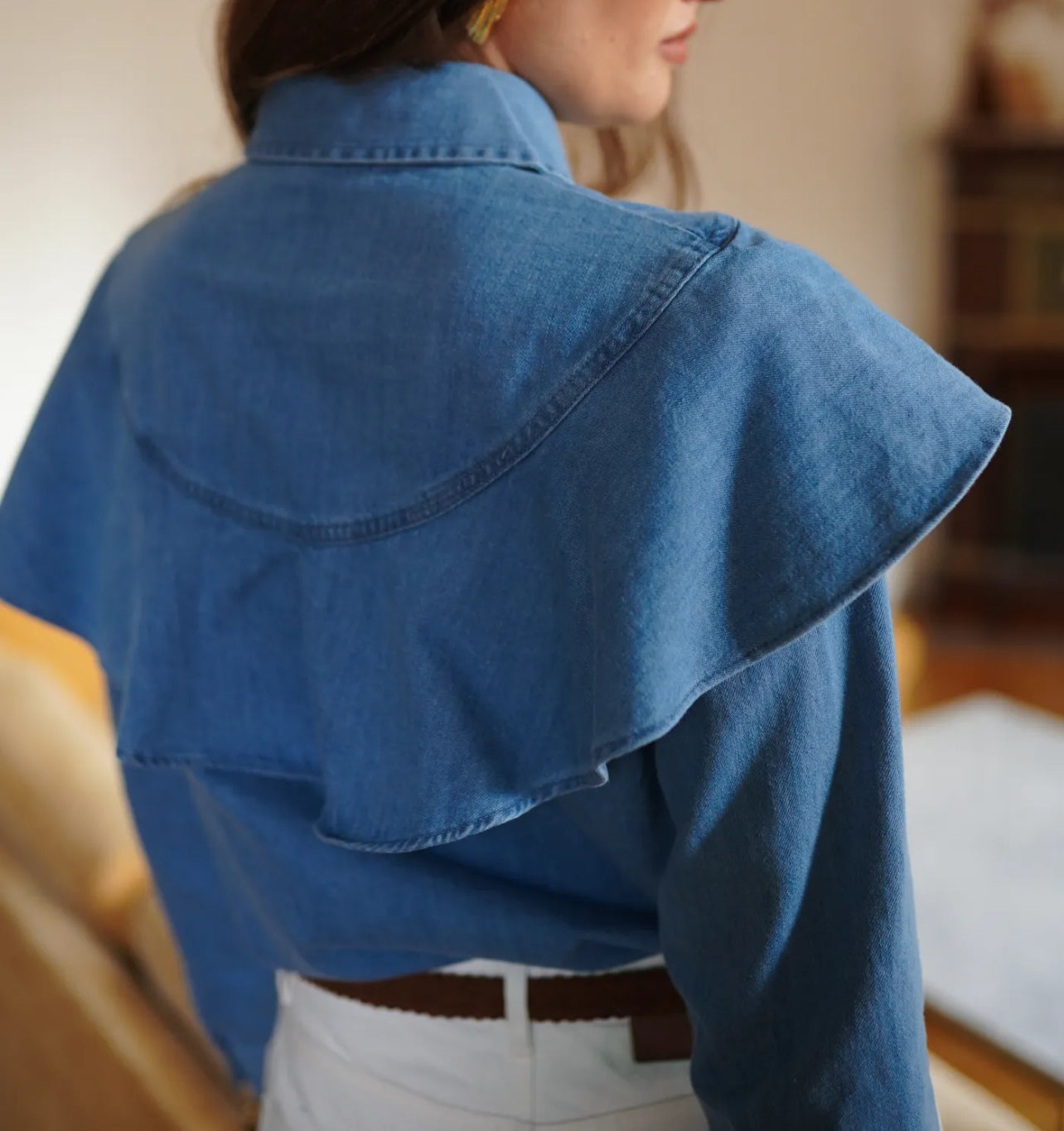 Chemise en Denim Volantée "Léonie" – 100% Coton Doux