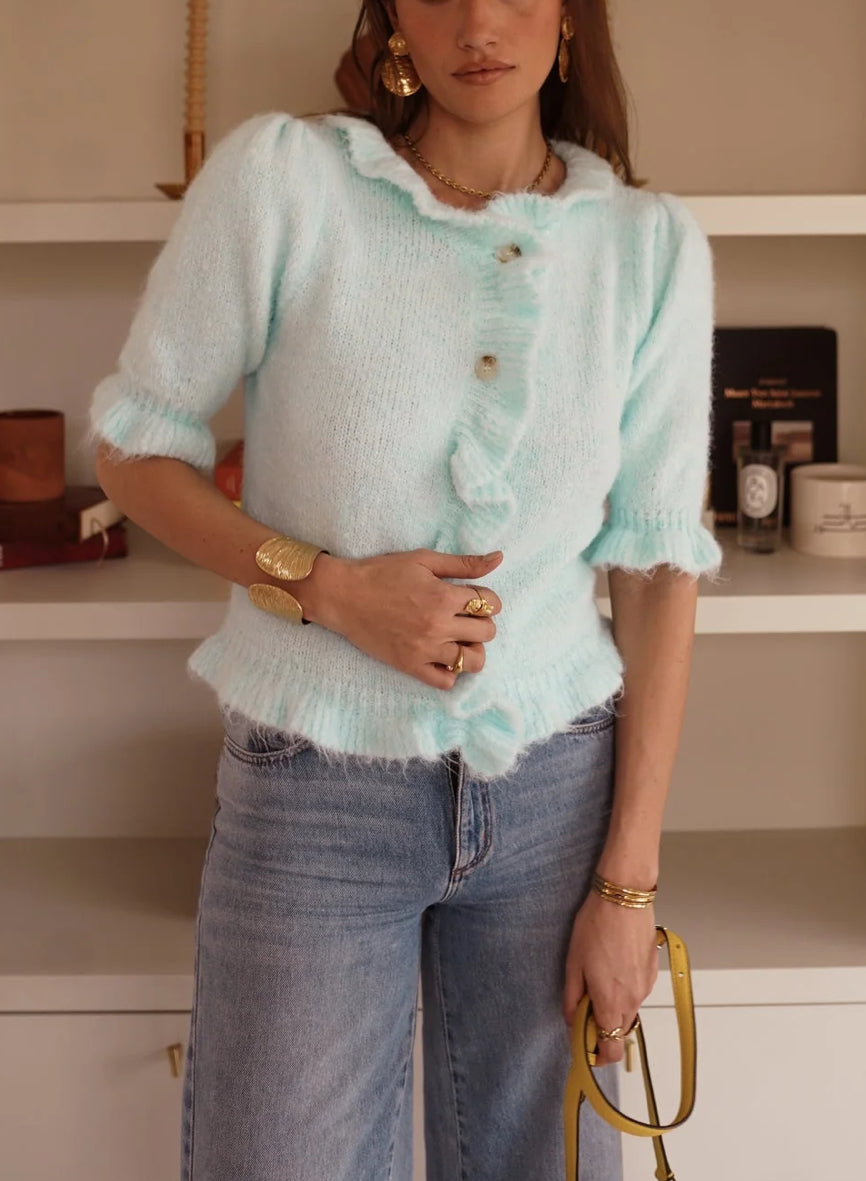 Gilet Volanté "Aura" en Maille Douce – Bleu Glacier