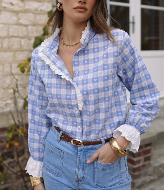 Chemise Romantique en Coton – Bleu Azur & Cœurs Brodés