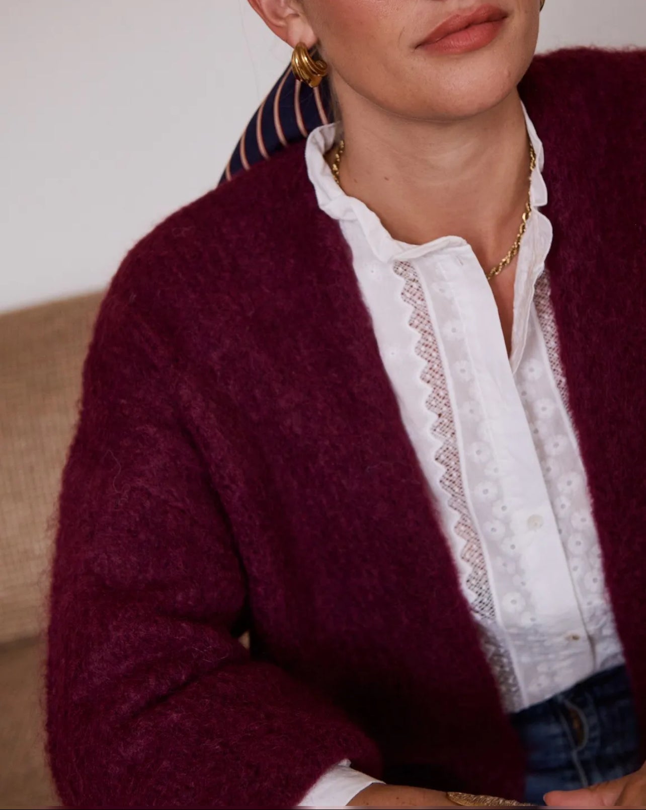 Gilet Doudou Bordeaux en Maille Douce – Maille Moelleuse & Style Cocon